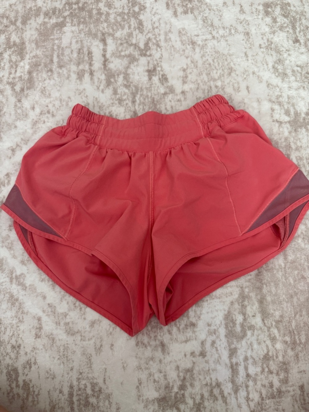 Lululemon Hotty Hot Shorts Pink Size 2 Low Rise 2.5” Pink
